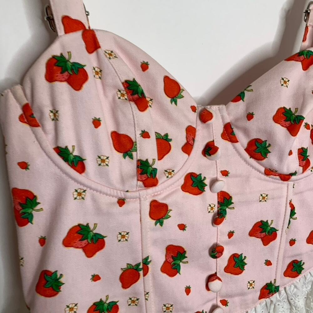 DollsKill Strawberry Shortcake Meadow Greeting Corset Top Strawberry Medium - Picture 8 of 11